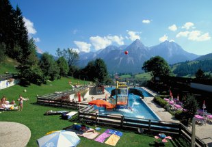 c_tiroler_zugspitz_arena_panobad074.jpg